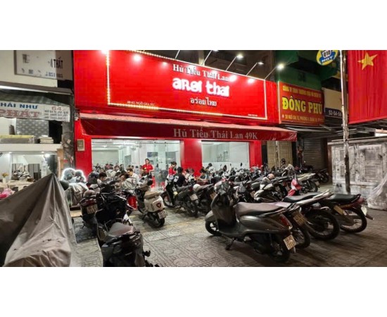 CHO THUÊ NHÀ MT : 60-62 NGÔ GIA TỰ, QUẬN 10. GIÁ THUÊ : 70 TRIỆU/THÁNG