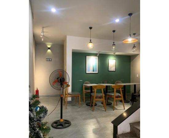 Cho thuê Nhà mặt tiền : 10 Nguyễn Xí, Quận Bình Thạnh. Giá thuê: 28 triệu/tháng