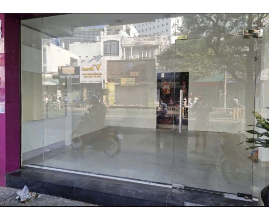 Cho thuê Nhà mặt tiền : 459 Trường Chinh, Phường 14, Quận Tân Bình. Giá thuê: 50 triệu/tháng