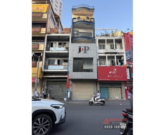 CHO THUÊ NHÀ MT : 422 HAI BÀ TRƯNG, QUẬN 1. GIÁ THUÊ : 90 TRIỆU/THÁNG