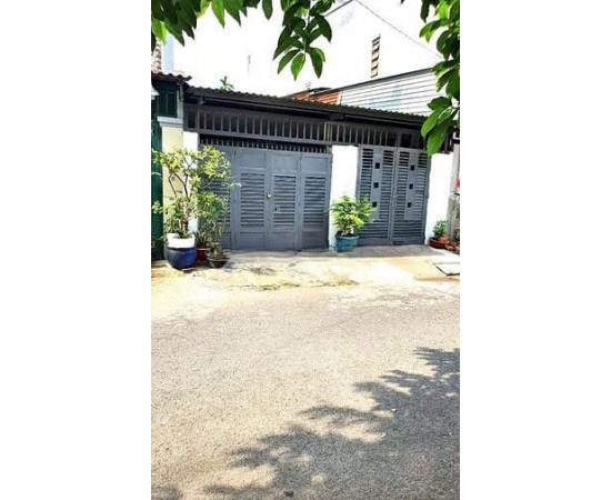 Cho thuê Nhà mặt tiền : 18A Cộng Hoà, Quận Tân Phú. Giá thuê: 17 triệu/tháng