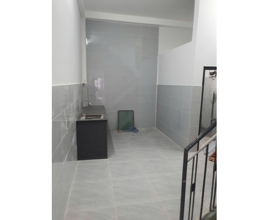 Nhà nguyên căn : 313/12C Nguyễn Trọng Tuyển, Phường 10, Quận Phú Nhuận.  Giá thuê: 17triệu /tháng
