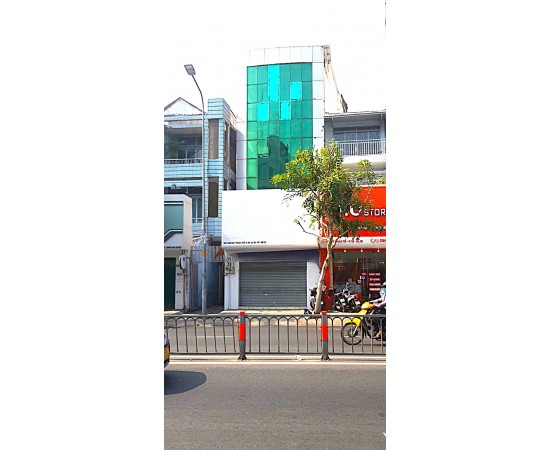 Cho Thuê Nhà : 432 Lý Thái Tổ, Quận 10. Giá thuê: 90 triệu/tháng