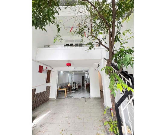 Cho Thuê Mặt Bằng : 606/121 Đường 3/2, Phường 14, Quận 10.  Giá thuê: 22 triệu/tháng