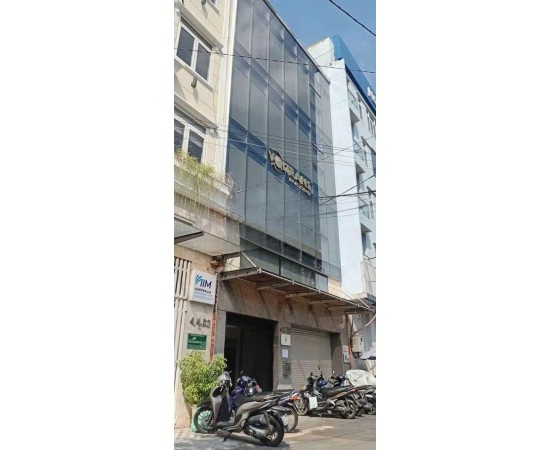 Cho thuê Nhà nguyên căn : 4/2 Nguyễn Gia Trí, Phường 25, Quận Bình Thạnh. Giá thuê: 60 triệu/tháng