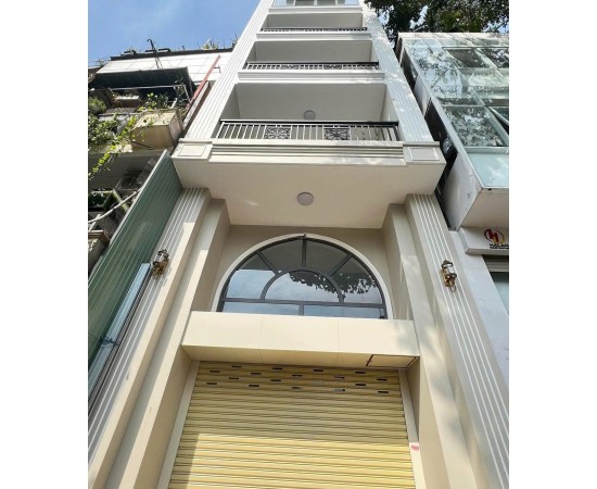 CHO THUÊ NHÀ MẶT TIỀN : 894 Trường Sa, Phường 10, Quận 3. Giá thuê: 70 triệu/tháng