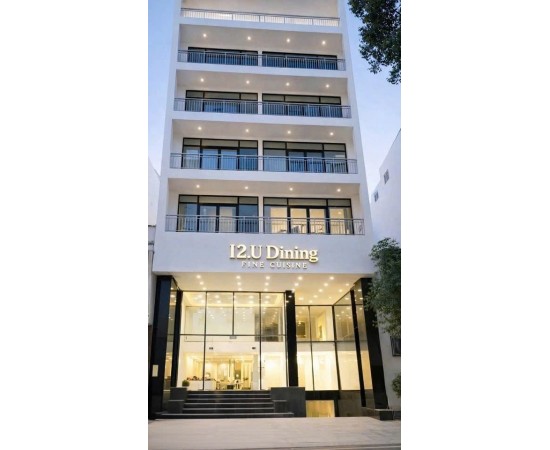 Cho thuê Nhà mặt tiền : 265–267 Trần Bình Trọng, Phường 4, Quận 5. Giá thuê: 380 triệu/tháng