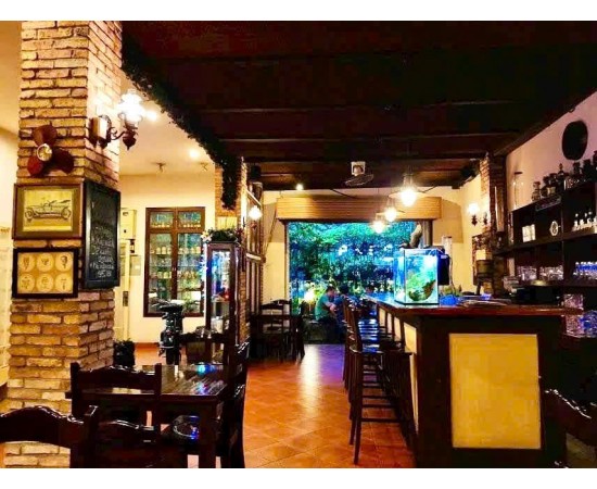 CHO THUÊ BIỆT THỰ MẶT TIỀN : 98 NGUYỄN DU, QUẬN 1. GIÁ THUÊ : 16.000 USD/THÁNG (CHƯA VAT)