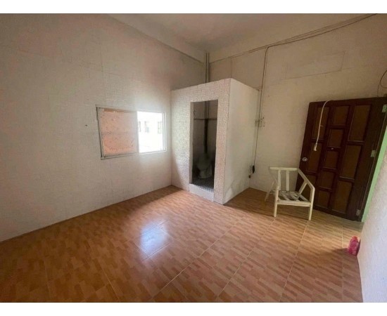 CHO THUÊ NHÀ MẶT TIỀN : 100 NGUYỄN CHÍ THANH, PHƯỜNG 1, QUẬN 10. GIÁ THUÊ : 35 TRIỆU/THÁNG