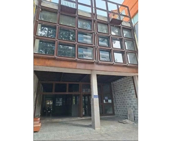 CHO THUÊ NHÀ MẶT TIỀN : 224 Nguyễn Tri Phương, Phường 4, Quận 10. Giá thuê: 180 triệu/tháng (có thể 