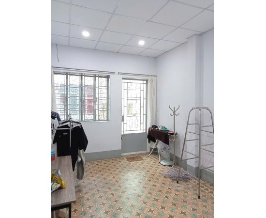 CHO THUÊ NHÀ HXH : 256/31 Nguyễn Tiểu La, Phường 8, Quận 10. Giá thuê: 16 triệu/tháng