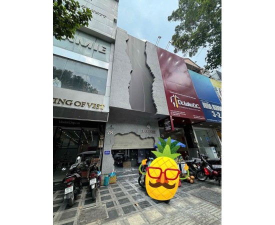 CHO THUÊ NHÀ NGUYÊN CĂN : 78 Đường 3/2, Phường 12, Quận 10. Giá thuê: 70 triệu/tháng