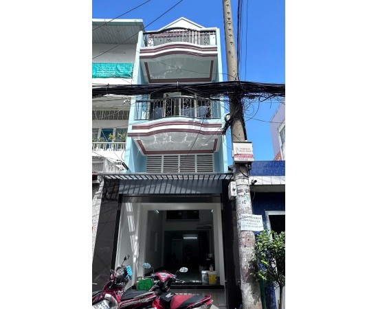 CHO THUÊ NHÀ NGUYÊN CĂN : 82 Nguyễn Thanh Tuyền, Phường 2, Quận Tân Bình. Giá thuê: 18 triệu/tháng
