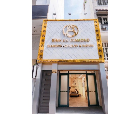 CHO THUÊ NHÀ NGUYÊN CĂN : 441/17 Nguyễn Đình Chiểu, Phường 5, Quận 3. Giá thuê: 37 triệu/tháng