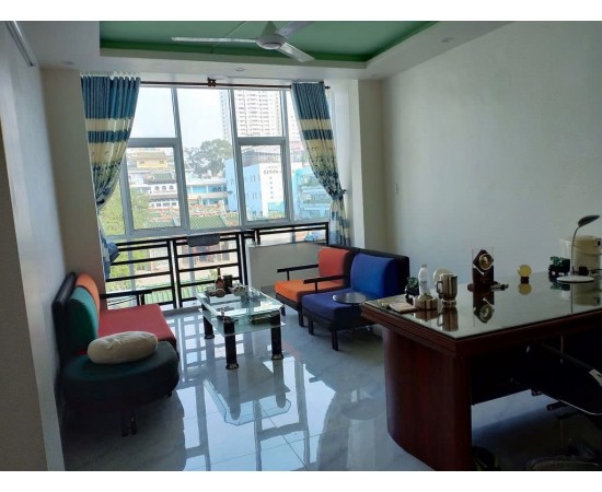 CHO THUÊ NHÀ MẶT TIỀN : 677 Nguyễn Trãi, Phường 11, Quận 5. Giá thuê: 30 triệu/tháng 