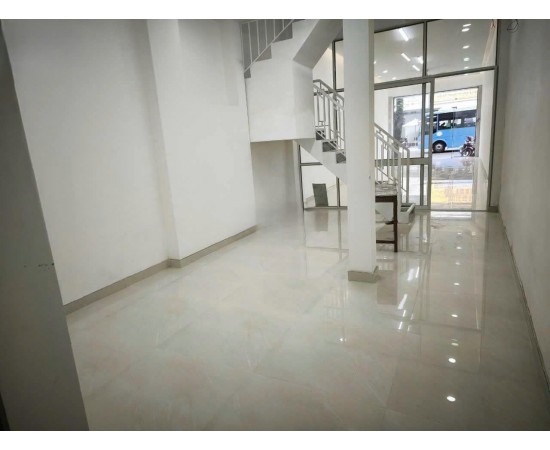 CHO THUÊ NHÀ NGUYÊN CĂN : 139 Đinh Tiên Hoàng, Phường Đa Kao, Quận 1. Giá thuê: 33 triệu/tháng