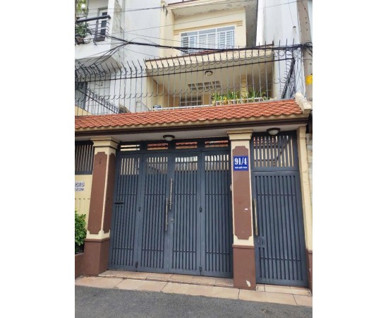 CHO THUÊ NHÀ NGUYÊN CĂN : 91/4 Trần Quốc Hoàn, Phường 4, Quận Tân Bình. Giá thuê: 32 triệu/tháng