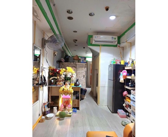 CHO THUÊ NHÀ MẶT TIỀN : 251 Đề Thám, Phường Phạm Ngũ Lão, Quận 1. Giá thuê: 55 triệu/tháng