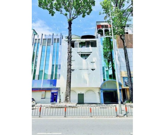 CHO THUÊ NHÀ MẶT TIỀN : 272-274 Đường 3/2, Phường 12, Quận 10. Giá thuê: 160 triệu/tháng