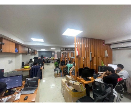 CHO THUÊ NHÀ NGUYÊN CĂN : 182/16 Vườn Chuối, Phường 4, Quận 3.  Giá thuê: 80 triệu/tháng