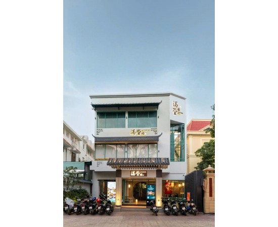 CHO THUÊ BIỆT THỰ MẶT TIỀN : 6B Lê Quý Đôn, Quận 3. Giá thuê: 16.000 USD/tháng