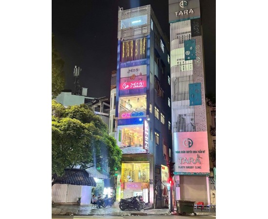 CHO THUÊ NHÀ MẶT TIỀN : 636 Sư Vạn Hạnh, Phường 10, Quận 10. Giá thuê: 50 triệu/tháng
