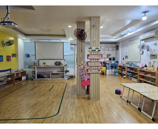 CHO THUÊ TÒA NHÀ  : 351/14 LÊ ĐẠI HÀNH, PHƯỜNG 13, QUẬN 11 . GIÁ THUÊ : 120 TRIỆU/THÁNG