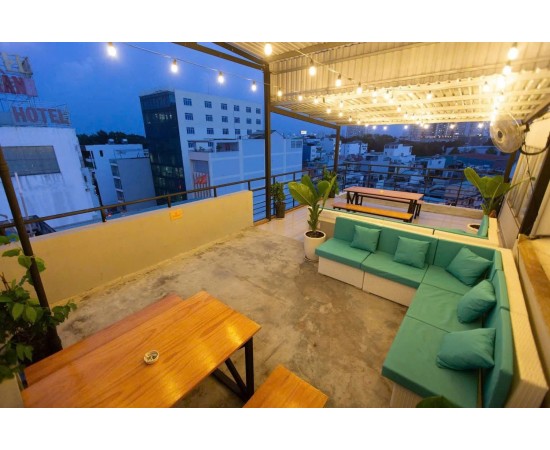 CHO THUÊ TÒA NHÀ : 23 BẠCH ĐẰNG, PHƯỜNG 2, QUẬN TÂN BÌNH . GIÁ THUÊ : 100 TRIỆU/THÁNG 