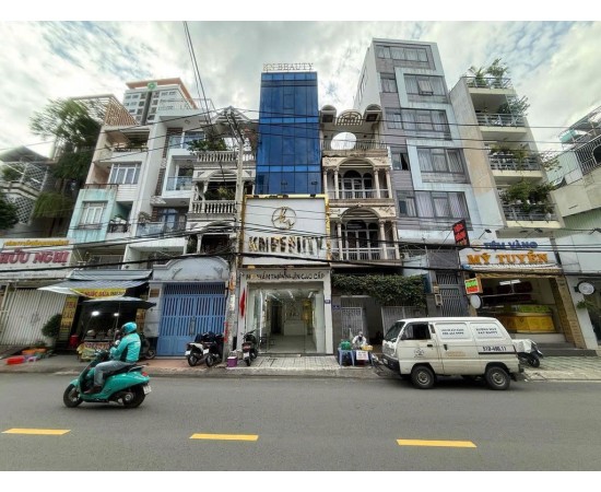 CHO THUÊ TÒA NHÀ MẶT TIỀN : 89 Nguyễn Văn Thương, Phường 25, Quận Bình Thạnh, TP.HCM. Giá thuê: 68 t
