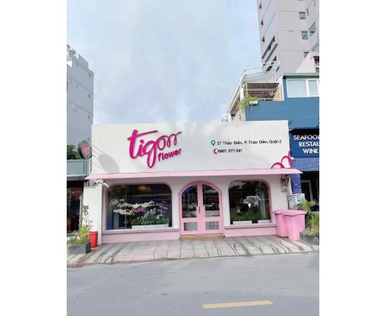 CHO THUÊ NHÀ MẶT TIỀN : 37 THẢO ĐIỀN, TP. THỦ ĐỨC. GIÁ THUÊ : 90 TRIỆU/THÁNG