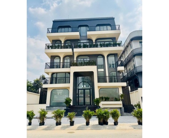 CHO THUÊ TÒA NHÀ  : 6 LÊ HIẾN MAI, THỦ ĐỨC. GIÁ THUÊ : 180 TRIỆU/THÁNG