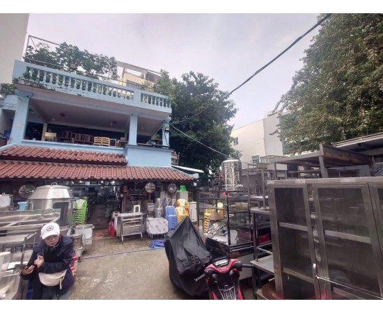 CHO THUÊ BIỆT THỰ SÂN VƯỜN : 306A NGUYỄN TRỌNG TUYỂN, PHƯỜNG 1, QUẬN TÂN BÌNH. GIÁ THUÊ : 150 TRIỆU/