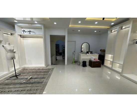 Cho thuê Nhà nguyên căn : 339/23 Lê Văn Sỹ, Phường 13, Quận 3. Giá thuê: 50 triệu/tháng 