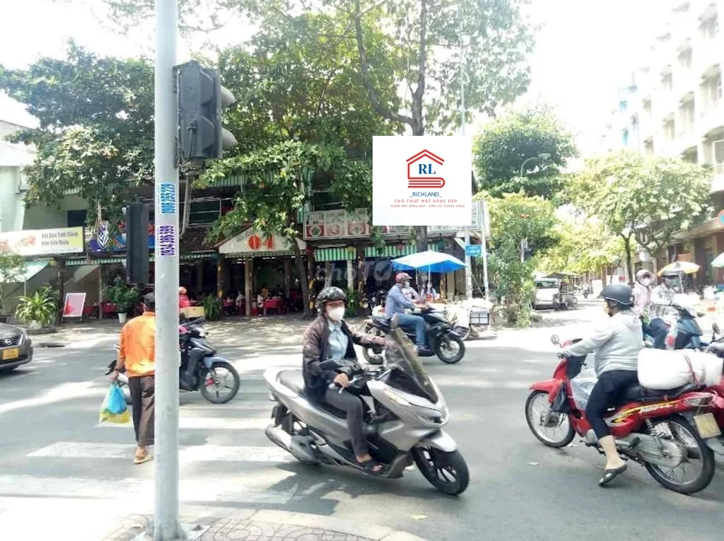 Cho Thuê Nhà GÓC 2MT đường: Lý Thường Kiệt, Quận 5, TPHCM. Giá 380 Triệu