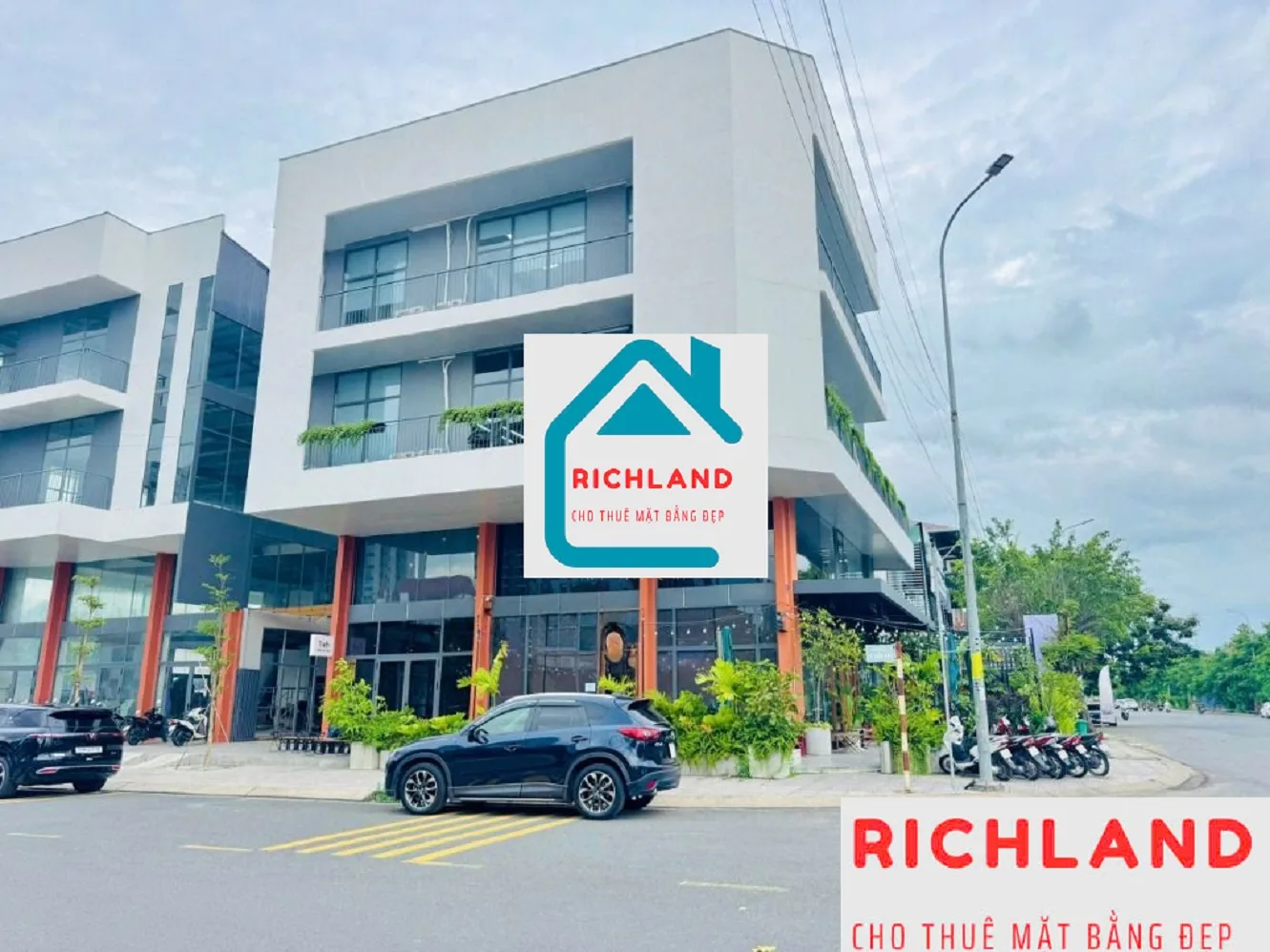 Cho thuê góc 2 Mặt Tiền 17 Trần Quý Kiên, Tạ Hiện Phường Cát Lái, Tp.HCM. Giá 300 triệu