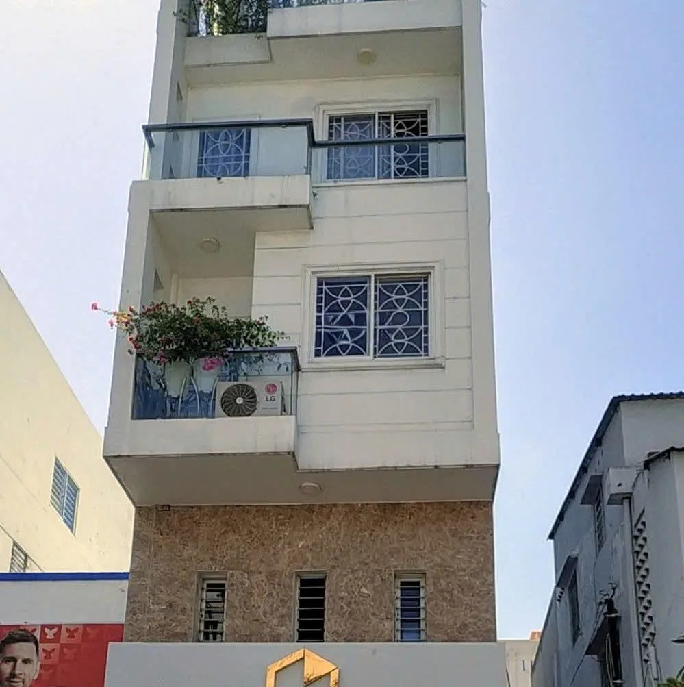 CHO THUÊ NHÀ MẶT TIỀN : 65 Mai Thị Lựu, Phường Tân Định, Quận 1. Giá thuê: 80 triệu/tháng