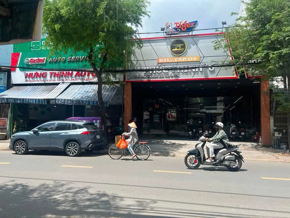 CHO THUÊ NHÀ : 371 Nguyễn Văn Khối, Phường 8, Quận Gò Vấp. Giá thuê : 75 triệu/tháng.