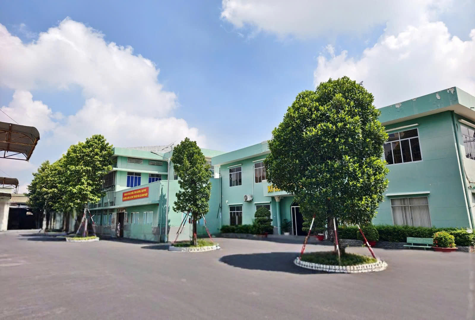 Cho Thuê Mặt Bằng : 109 Trần Văn Dư, Phường 13, Quận Tân Bình. Giá thuê : 350 triệu/tháng