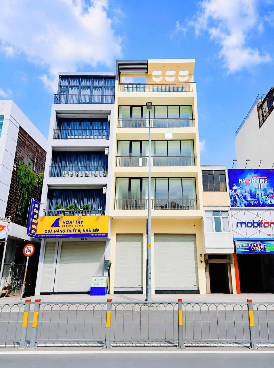 CHO THUÊ NHÀ MẶT TIỀN : 53A Lê Văn Duyệt, Phường 3, Quận Bình Thạnh. Giá thuê : 150 triệu/tháng.