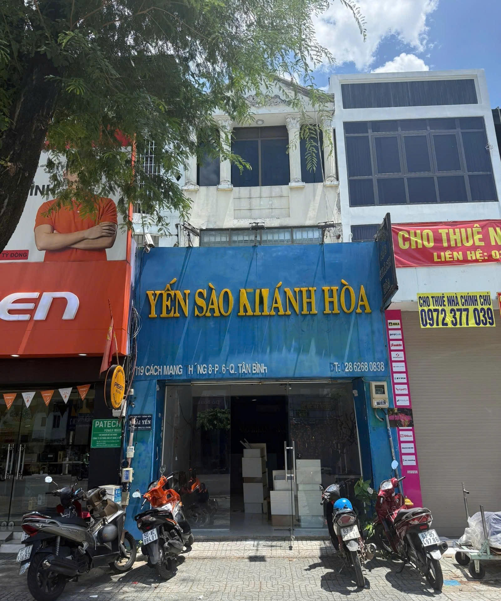 CHO THUÊ NHÀ MẶT TIỀN : 719 Cách Mạng Tháng 8, Phường 6, Quận Tân Bình. Giá thuê : 50 triệu/tháng.