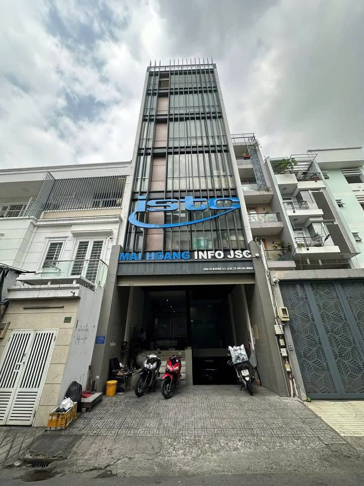 CHO THUÊ TÒA NHÀ : 666/35 Đường 3/2, Phường 12, Quận 10. Giá thuê : 121 triệu/tháng + VAT.