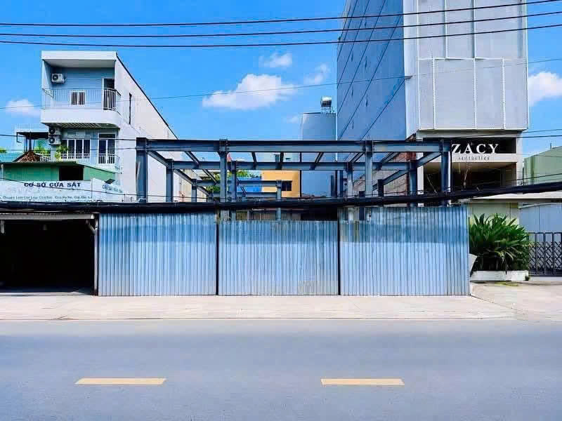 CHO THUÊ NHÀ TIỀN CHẾ : 84 Ung Văn Khiêm, Phường 25, Quận Bình Thạnh. Giá thuê : 180 triệu/tháng