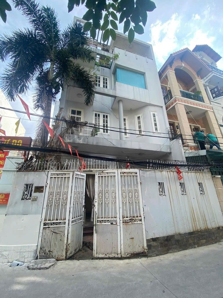 CHO THUÊ NHÀ : 102BIS Nguyễn Đình Chiểu, Phường ĐaKao, Quận 1. Giá thuê : 62,7 triệu/tháng.