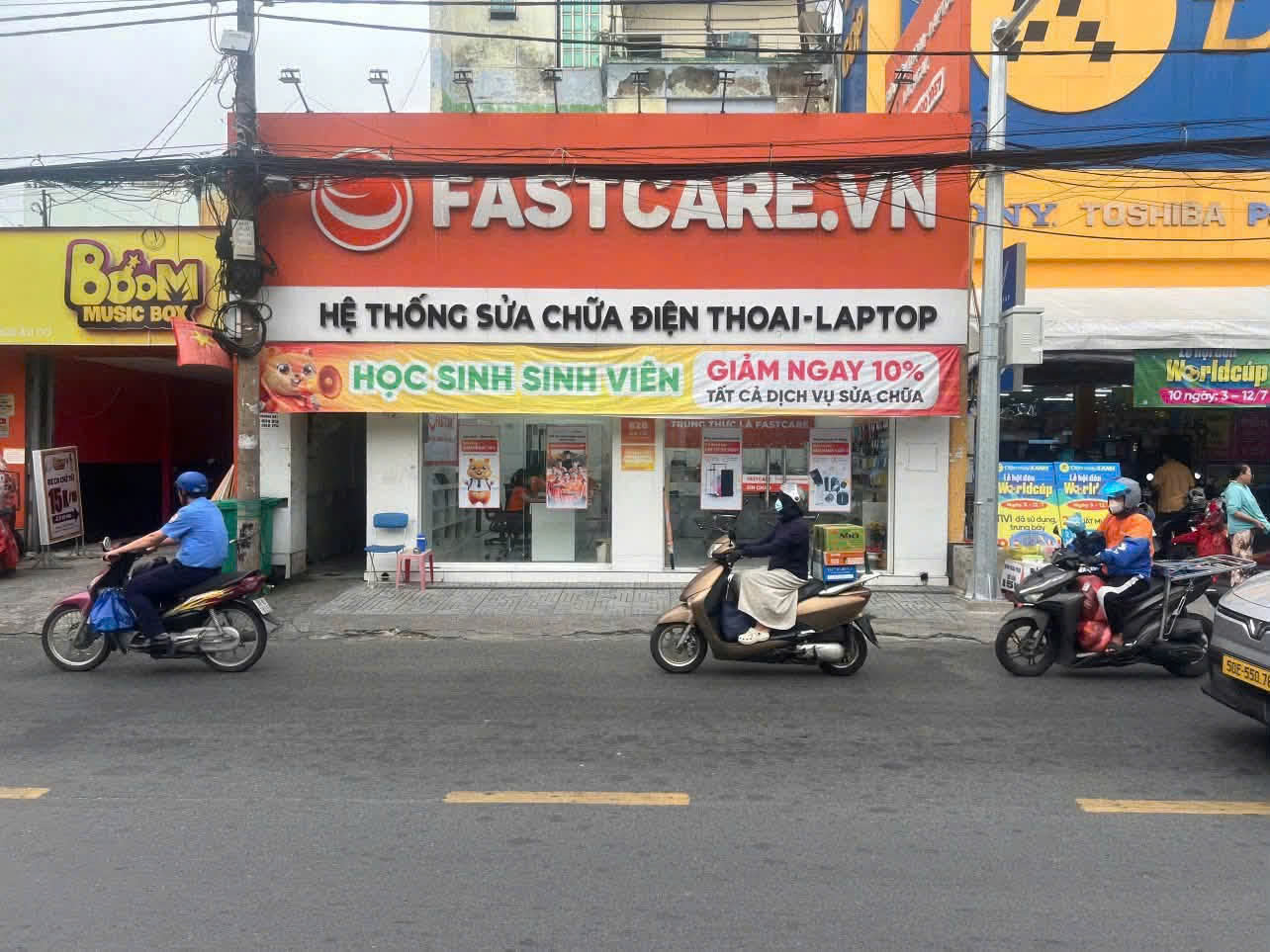 CHO THUÊ MẶT BẰNG : 628 Âu Cơ, Phường 10, Quận Tân Bình. Giá thuê : 80 triệu/tháng