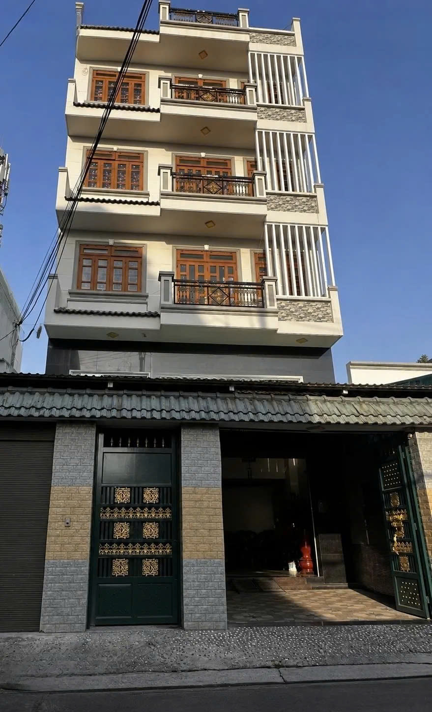 CHO THUÊ TÒA NHÀ : 305/5 Lê Văn Quới, Quận Bình Tân. Giá thuê : 70 triệu/tháng.