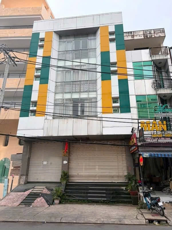 CHO THUÊ NHÀ : 179 Nguyễn Văn Thương, Phường 25, Quận Bình Thạnh. Giá thuê : 80 triệu/tháng