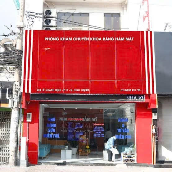 CHO THUÊ NHÀ MẶT TIỀN : 209 Lê Quang Định, Quận Bình Thạnh. Giá thuê : 70 triệu/tháng