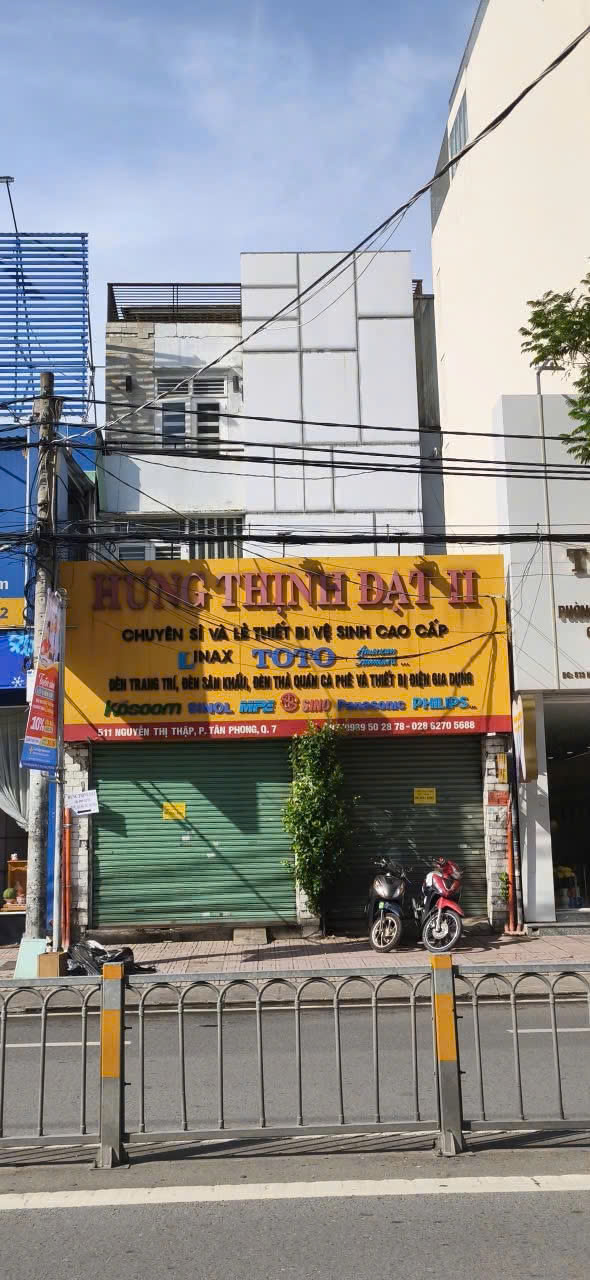 CHO THUÊ NHÀ MẶT TIỀN : 511 Nguyễn Thị Thập, Phường Tân Phong, Quận 7. Giá thuê : 65 triệu/tháng