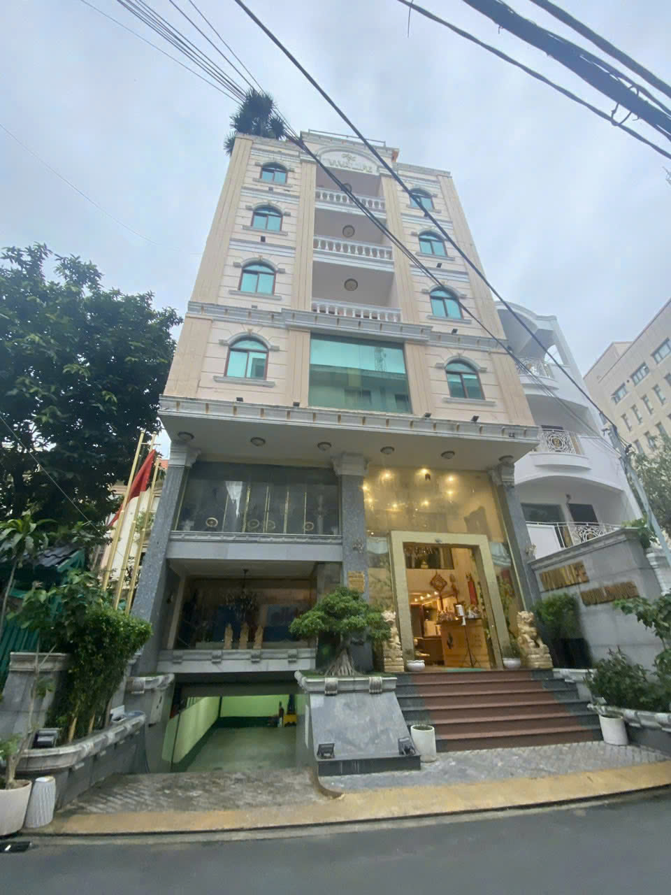 CHO THUÊ TÒA NHÀ : 373C Nguyễn Trãi, Quận 1. Giá thuê : 375 triệu/tháng