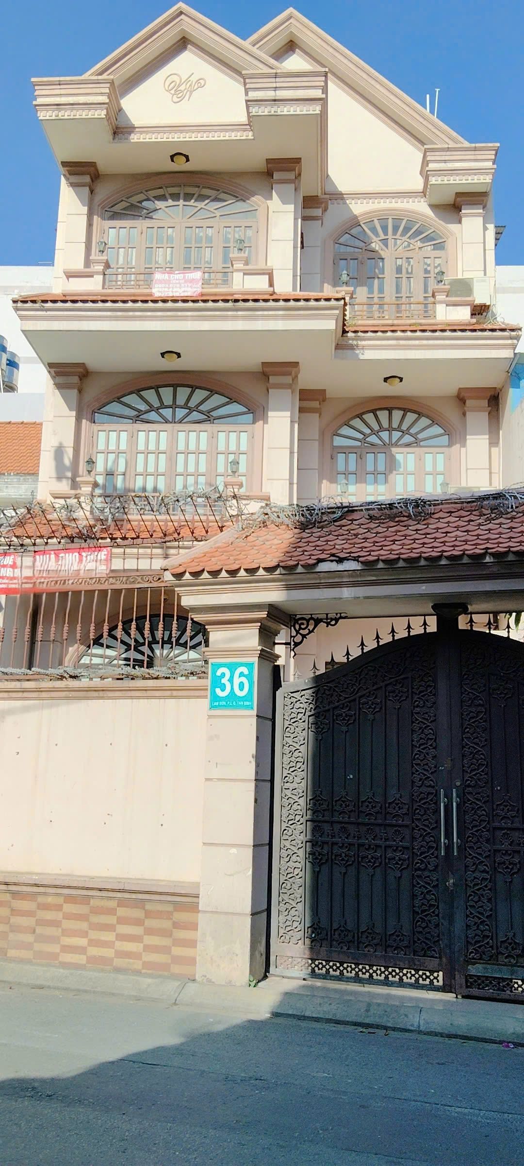 CHO THUÊ NHÀ MẶT TIỀN : 36 Lam Sơn, Quận Tân Bình. Giá thuê : 65 triệu/tháng